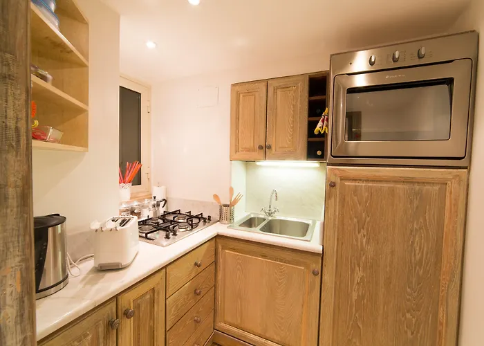 Aparthotel Babuino 79 Rome