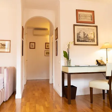 Aparthotel Babuino 79 2*